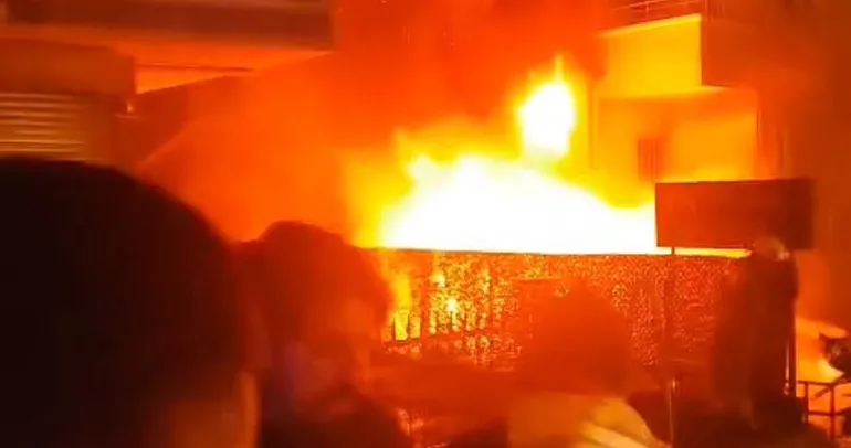 Ümraniye’de iş yerinde yangın çıktı! Bölgeye ekipler sevk edildi