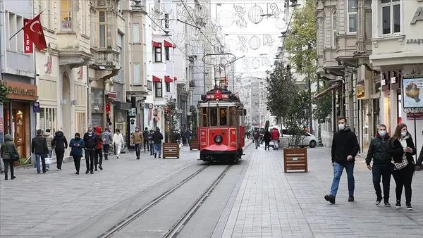 istiklal-caddesinden-rekor-2025te-107-milyon-kisi-ziyaret-etti-1774945755587.jpg