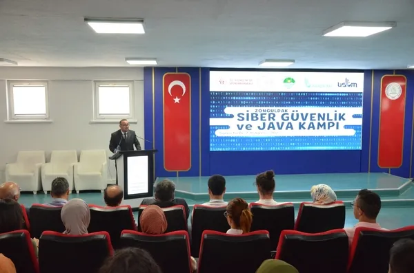 zonguldak-siber-guvenlik-ve-java-yazilim-kampi-acildi-1691417144051.jpg