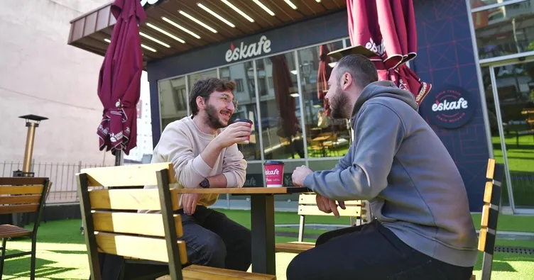 Bu kafede çay 1 TL kahve 2 TL