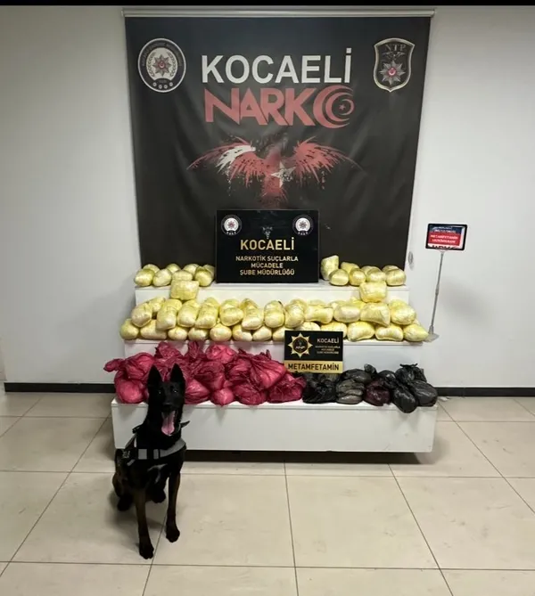 kocaelide-narkotik-operasyonlarinda-85-supheli-yakalandi-33-tutuklama-1765462550119.jpg