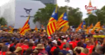 1 milyon Katalan sokaklara döküldü