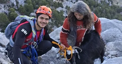 100 metrelik uçurumda mahsur kalan keçi kurtarıldı #antalya
