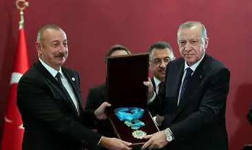 Başkan Erdoğan, Aliyev’e Türk Dünyası Ali Nişanı takdim etti