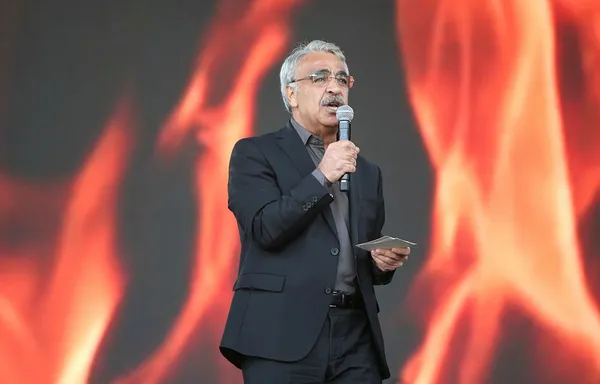 son-dakika-pervin-buldan-duyurdu-hdp-aday-cikarmayacak-1679476470478.jpg