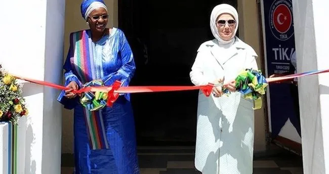Emine Erdoğan Tanzanya’da açılışa katıldı