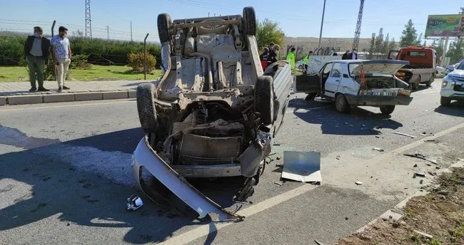 sanliurfa da iki otomobil kafa kafaya