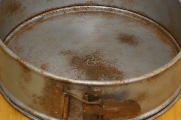 Pas lekesi nasıl çıkar? Fayanstan, kromdan ve demirden pas lekesi nasıl