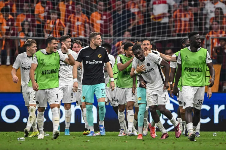 SON DAKİKA HABERLERİ: Okan Buruk’a tepkiler çığ gibi büyüdü! İstifa çağrısı olay oldu: Young Boys maçından sonra Fatih Terim…