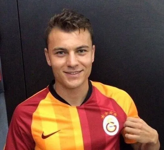 Son dakika Galatasaray transfer haberleri! Galatasaray o transferi askıya aldı!