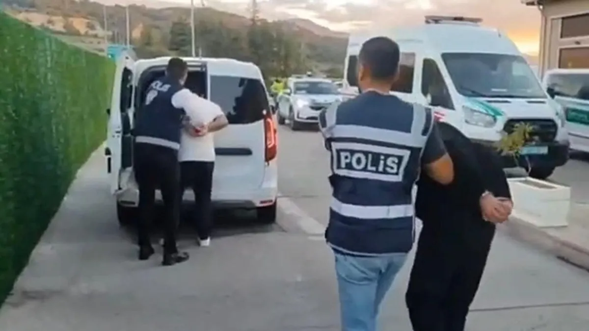 Sahte savcılara gerçek polis şoku haber görseli