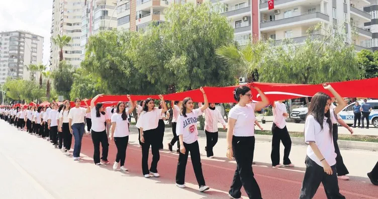 19 Mayıs coşkusu Türkiye’yi sardı