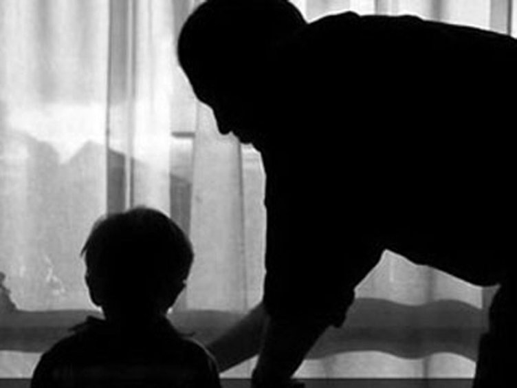 SON DAKİKA... Hastanede iğrenç olay: Küçük kıza müstehcen film izletirken yakalandı!