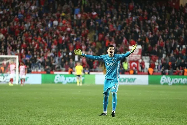 Altay Bayındır'dan şampiyonluk sözleri! Herkes çok özledi