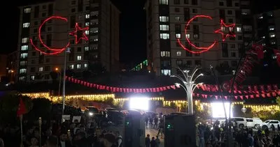 Şırnak’ta 29 Ekim Cumhuriyet Bayramı fener alayı ve yürüyüşle kutlandı #sirnak