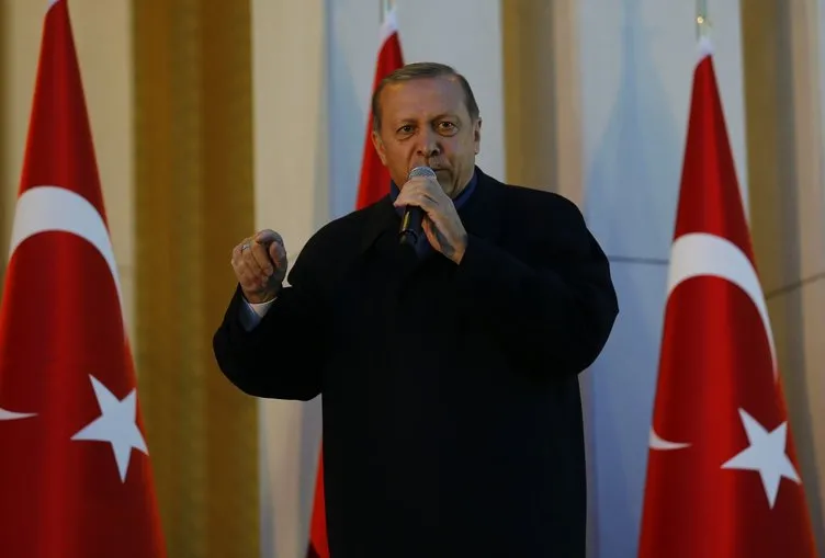 Cumhurbaşkanı Erdoğan, Külliye’de coşkulu kalabalığa hitap etti