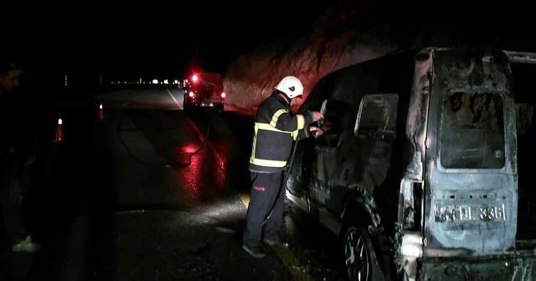 Malatya’da otomobil ve kamyonet yandı