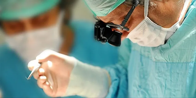 SON DAKİKA | Estetik ameliyatı genç kadının kabusu oldu: Kulağını kesip yüzünü diktiler