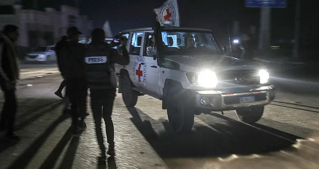 İsrailli esirlerin yakınlarından hükümete tepki: Utanç verici İsrailli esirlerin yakınlarından hükümete tepki: Utanç verici