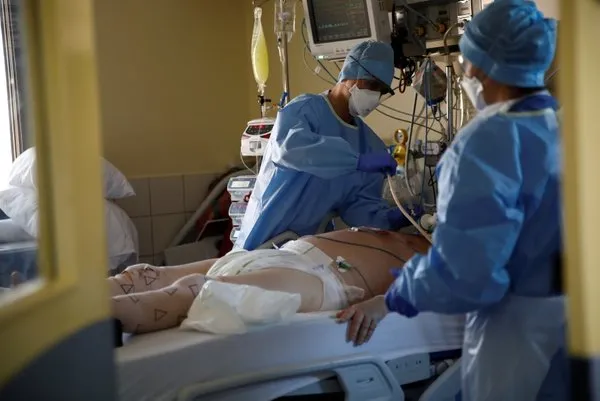 yogun bakimda yurek sizlatan