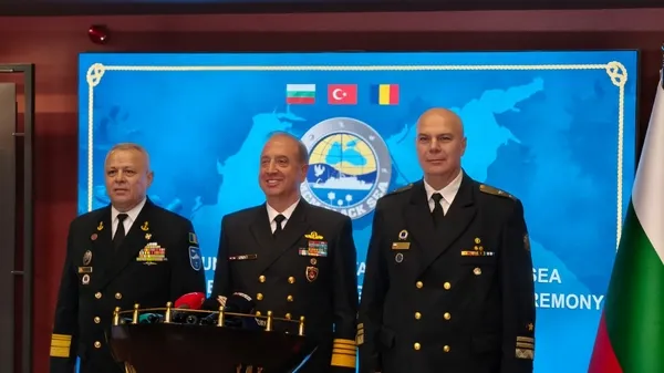 karadenizin-guvenligini-turkiye-ustlendi-uc-ulkenin-deniz-kuvvetleri-komutani-istanbulda-bulustu-1767882162115.jpg