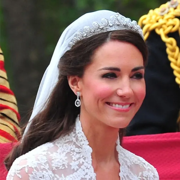 kate-middletonin-isildayan-cildinin-sirri-meger-her-gun-bunu-yiyormus-1698140873819.jpg