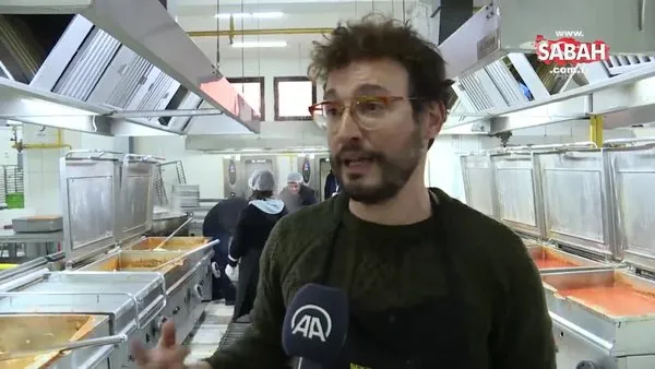 İtalyan şef Danilo, Malatya'da depremzedeler için mutfağa girdi | Video