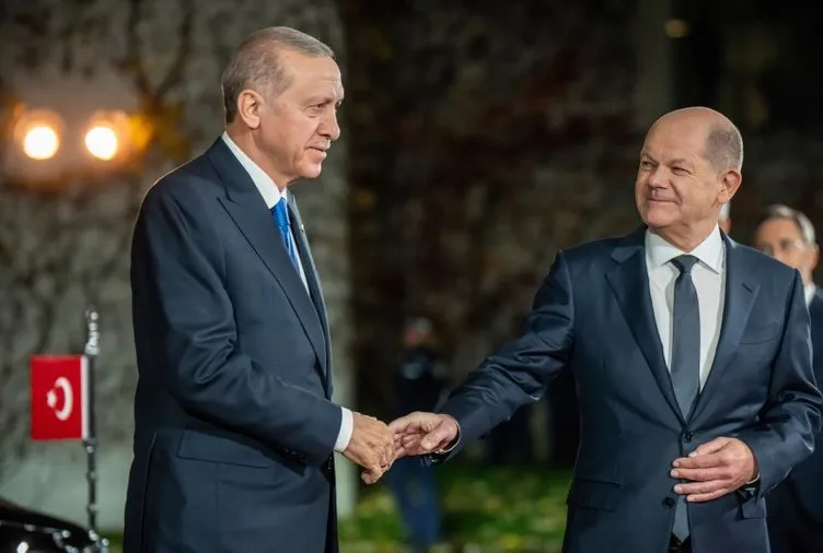 Levent Tüzemen’den olay sözler: Çapsız, yeteneksiz hakemler! Burak Yılmaz, Arda Turan gibi...