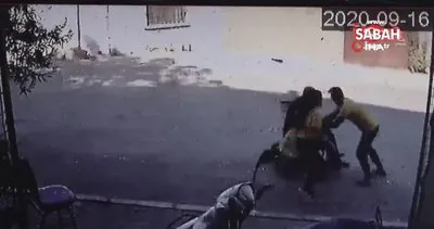 Tekerlekli sandalyeyle yokuş aşağı giden yaşlı adamı böyle kurtardı | Video