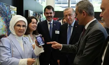 Başkan Erdoğan ve eşi Emine Erdoğan, Türkevi’nde açılan atık sergisini gezdi