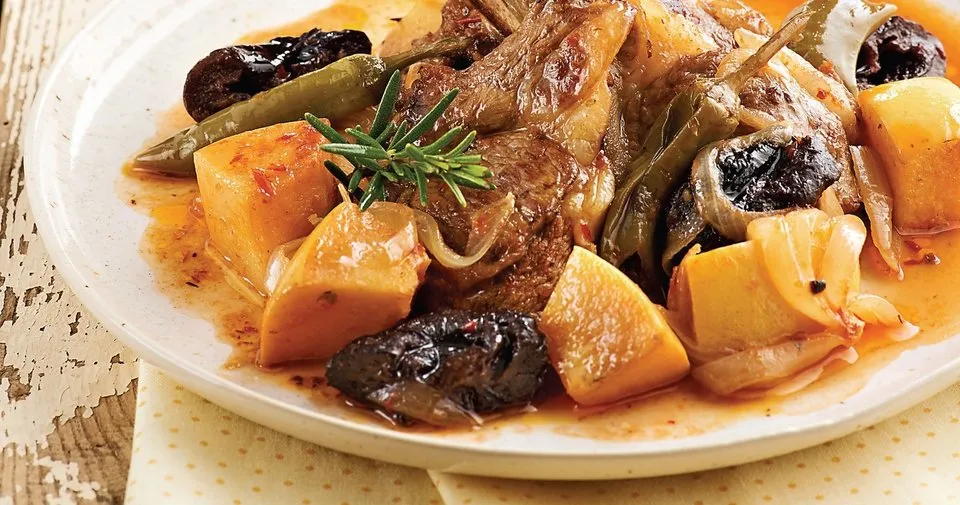 Ballı ve ayvalı et Tarifi Et Yemekleri Sofra