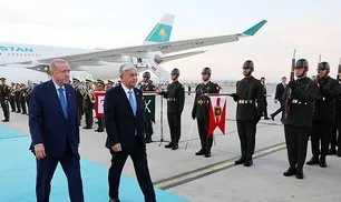 Kazakistan Cumhurbaşkanı Tokayev Ankara'da! Başkan Erdoğan havalimanında karşıladı