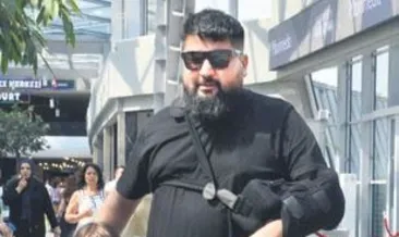 ‘Askıyı omzumdaki ağrı için takıyorum’