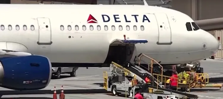 ABD uçağında büyük panik! Yolcular bir anda kanlar içinde kaldı