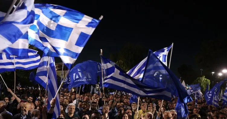 Yunanistan’da seçmenler genel seçim için sandık başında