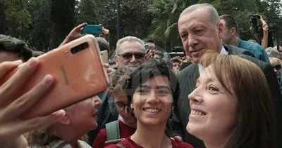 Başkan Erdoğan Kadıköy Atatürk Fen Lisesi’ndeydi. İşte Erdoğan’ın gençlerle geçen gününden anlamlı kareler