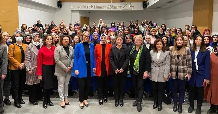 Dünyaca ünlü şeften AK Parti İzmir Kadın Kolları ile ‘Kooperatifçilik’ söyleşisi