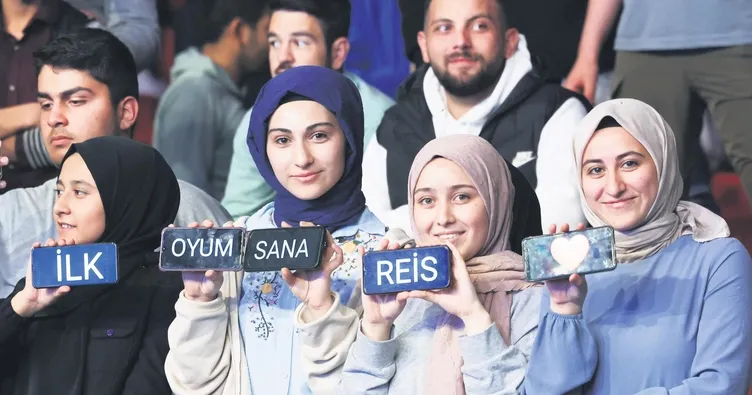 Gençlerden tam destek