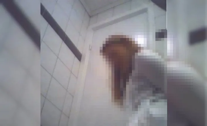 Sapık patron tuvalete gizli kamera koydu: 285 kadını farklı açılardan çekti!