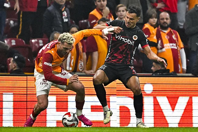 galatasaray-genclerbirligini-3-golle-gecti-cimbom-ikinci-yarida-dondu-1763837907896.jpg