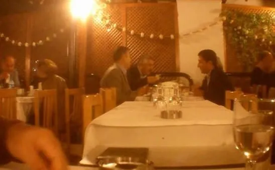 Ziyafet sofrasında açlık grevi