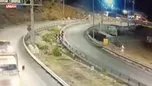 Tünel çıkışı feci kaza kamerada: Kamyonet sürücüsü hayatını kaybetti | Video