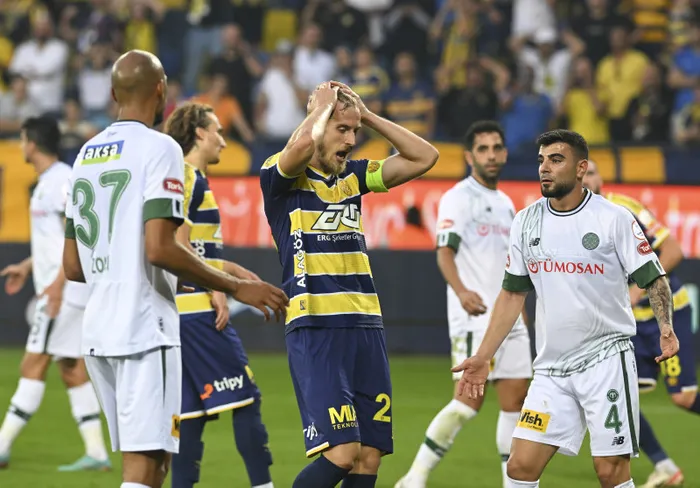 ankaragucu-ve-konyaspor-yenisemedi-baskentte-sonuc-beraberlik-1695573410672.jpg