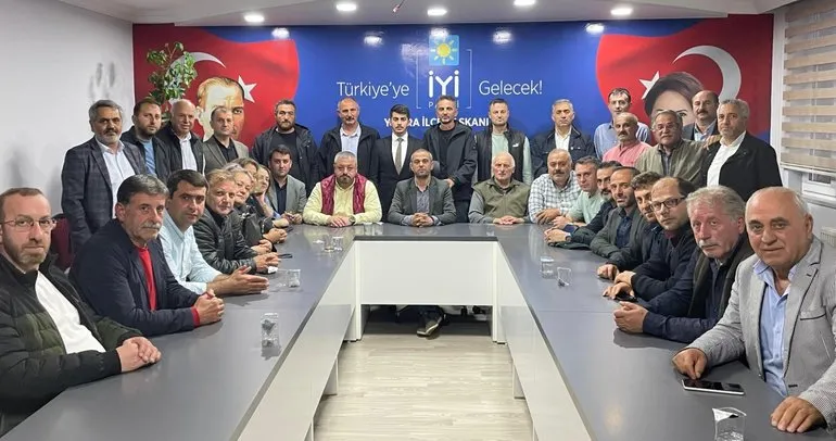 Trabzon’da İYİ Parti Yomra teşkilatı istifa etti