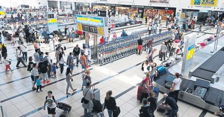 Turizmci dört köşe