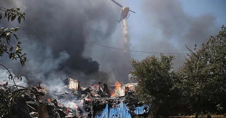 Orman yangını fabrikayı vurdu: Selanik’te toksik duman alarmı