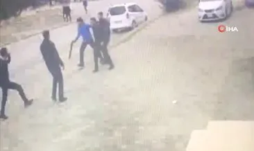 Adana’da sokak ortasında pompalı tüfekli kız kavgası kamerada