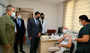 Yerli aşı TURKOVAC İzmir’de gönüllülere uygulanmaya başlandı