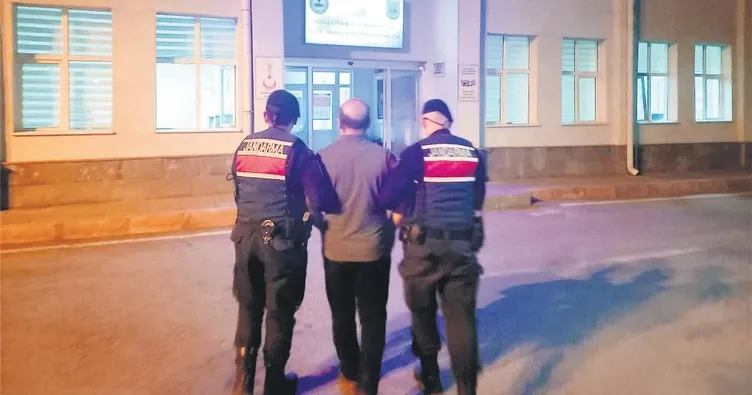 Firari FETÖ’cülere kelepçe