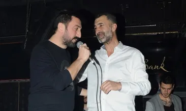 Afrikalı Ali’den arabesk şarkılar